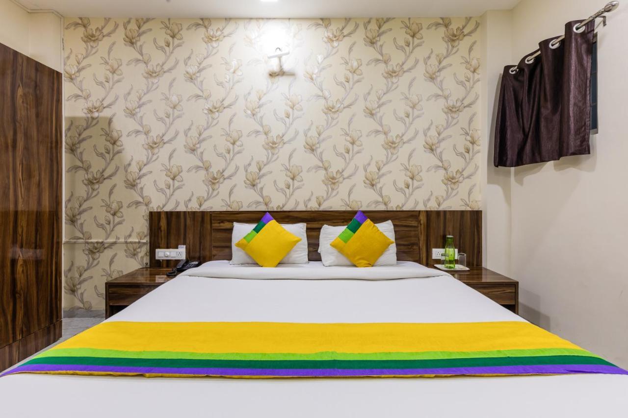 Treebo Trip Namaste Hotel Indaur Kültér fotó