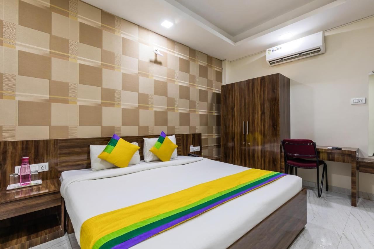 Treebo Trip Namaste Hotel Indaur Kültér fotó